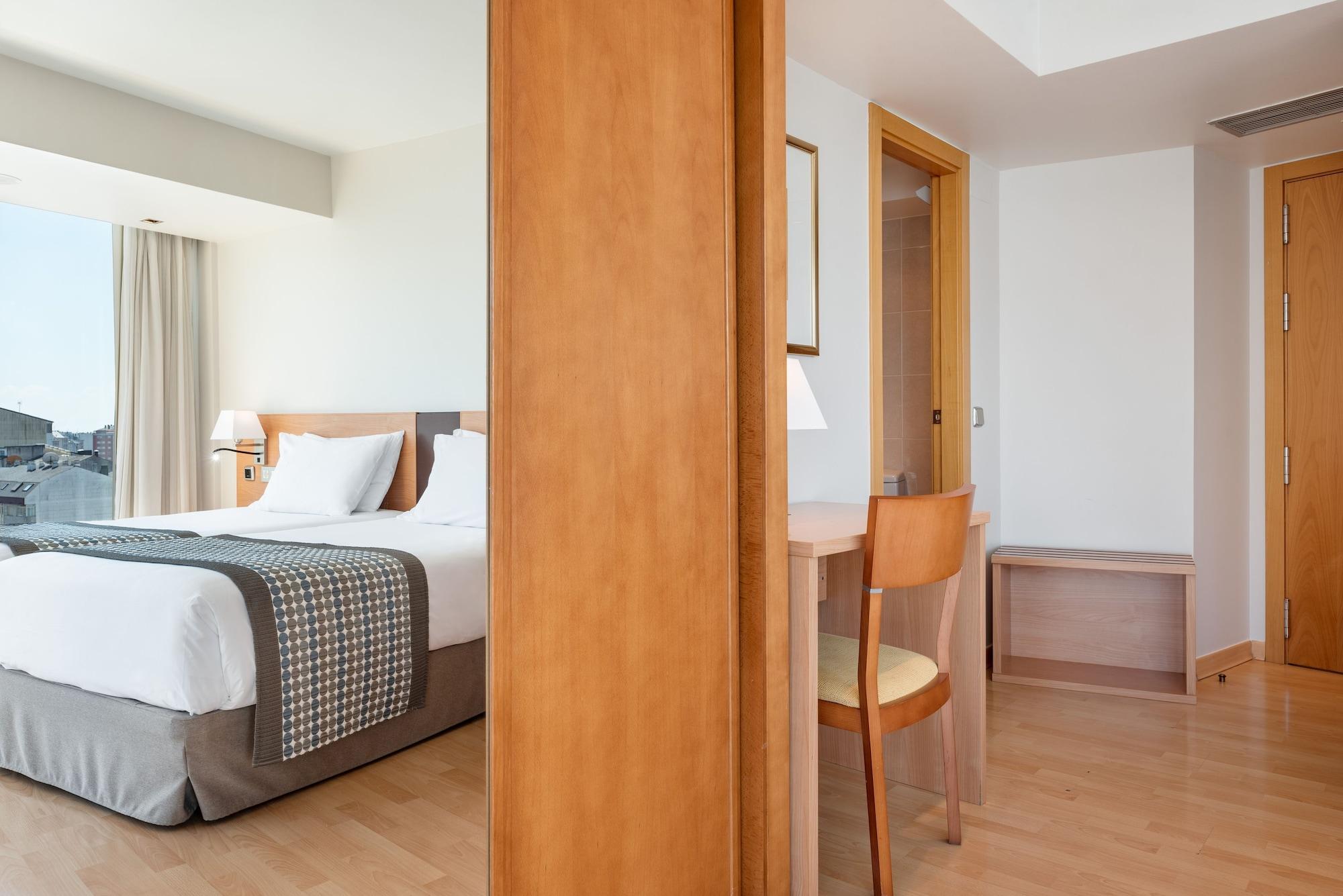 Exe Puerta San Pedro Hotel Lugo Ngoại thất bức ảnh