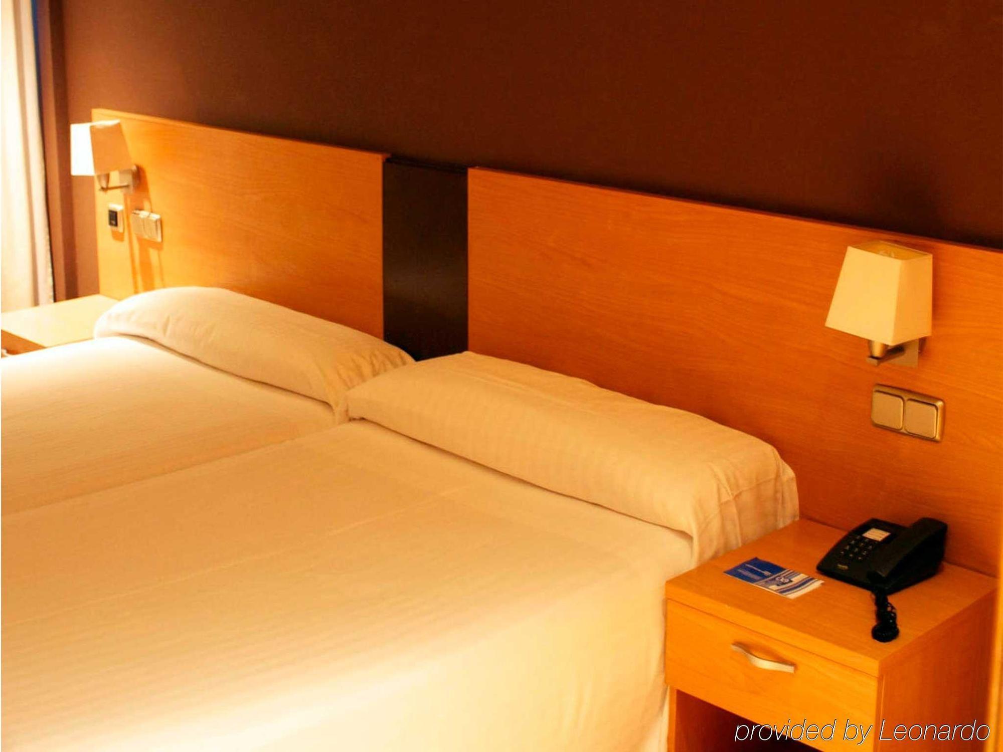 Exe Puerta San Pedro Hotel Lugo Phòng bức ảnh