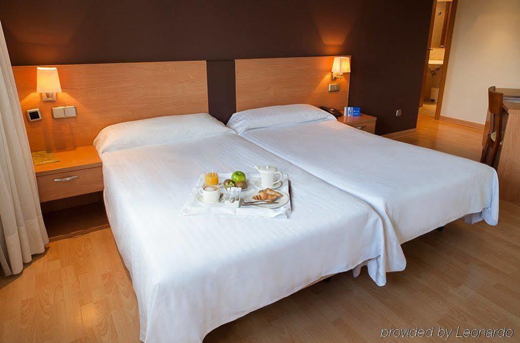 Exe Puerta San Pedro Hotel Lugo Ngoại thất bức ảnh