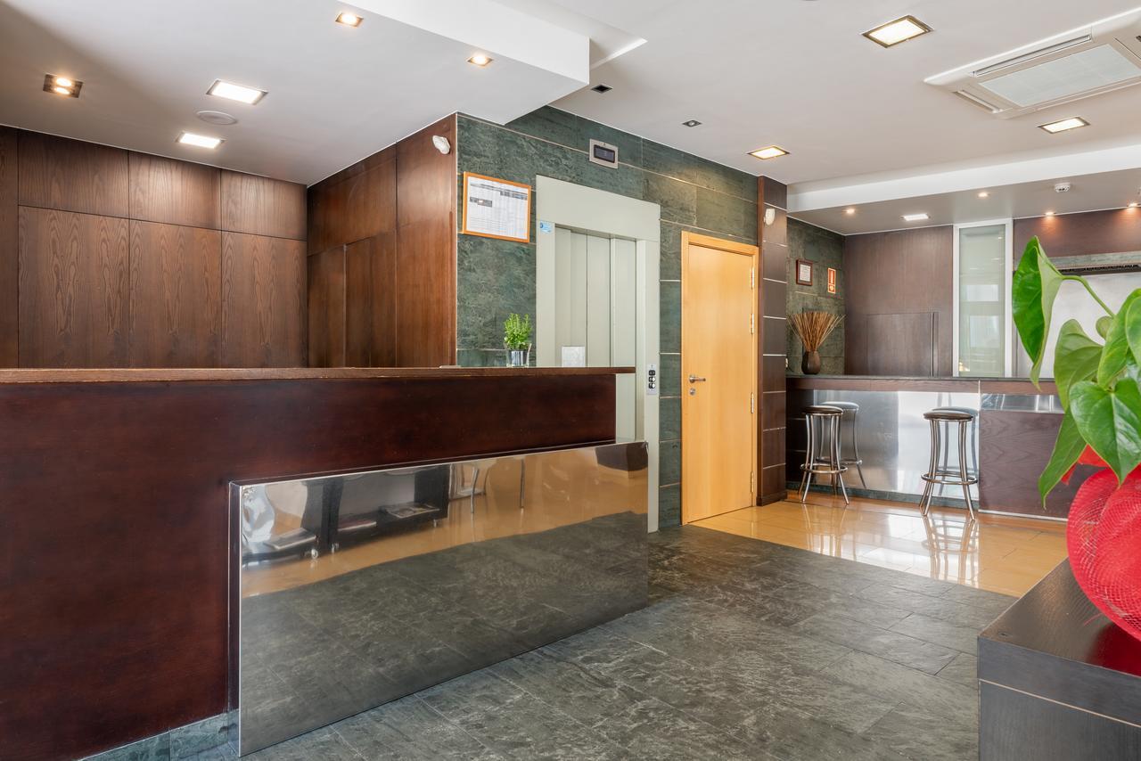 Exe Puerta San Pedro Hotel Lugo Ngoại thất bức ảnh