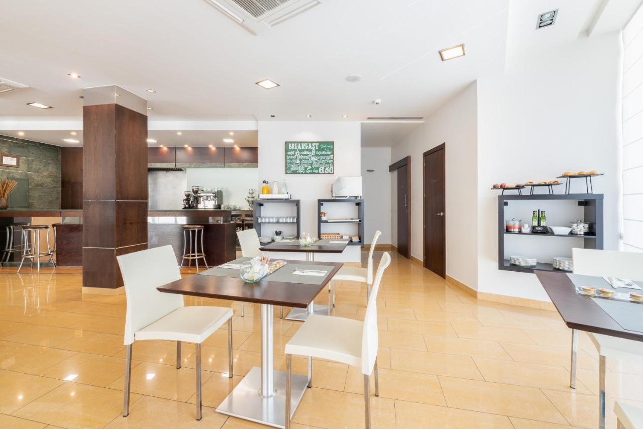 Exe Puerta San Pedro Hotel Lugo Ngoại thất bức ảnh