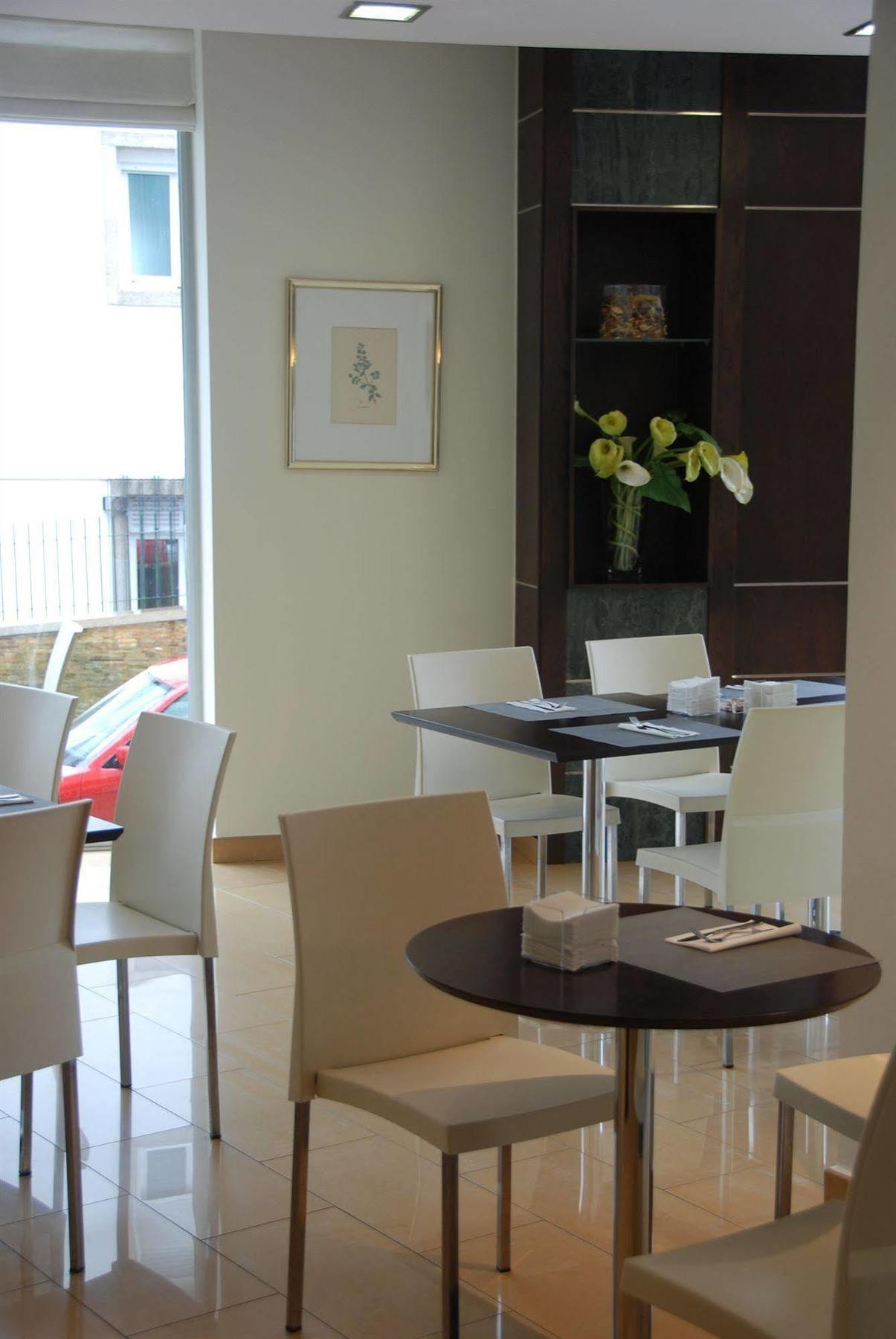 Exe Puerta San Pedro Hotel Lugo Ngoại thất bức ảnh