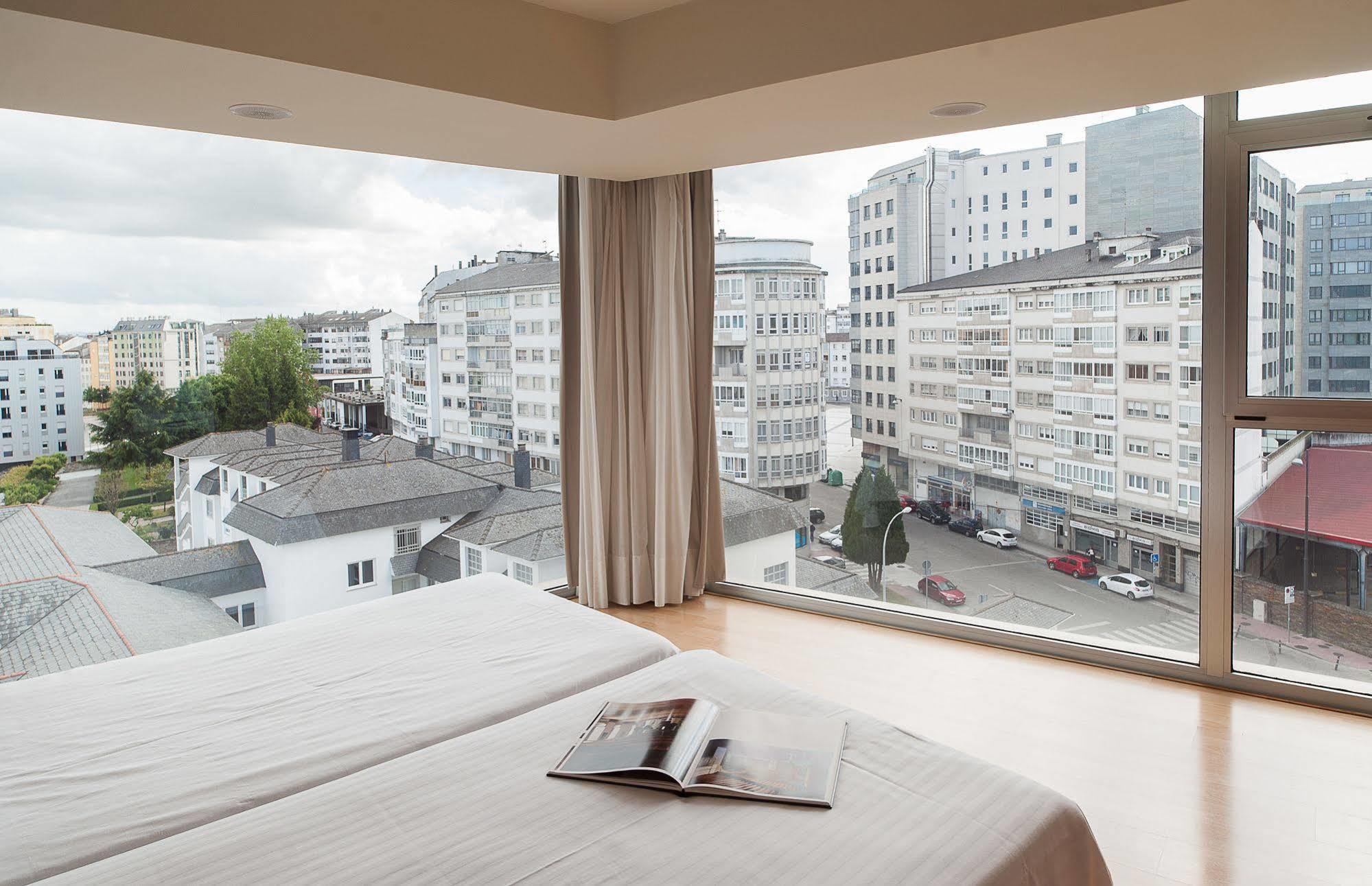 Exe Puerta San Pedro Hotel Lugo Ngoại thất bức ảnh